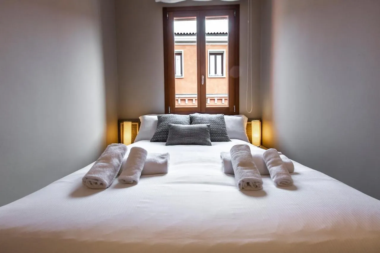 Charming Apartment On The Grand Canal R&R Venezia