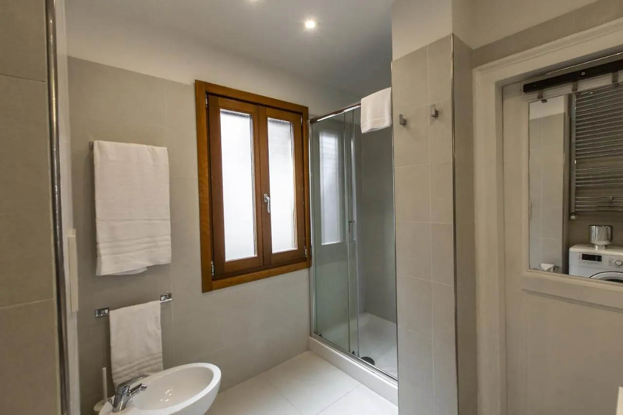 Charming Apartment On The Grand Canal R&R Venezia Italia