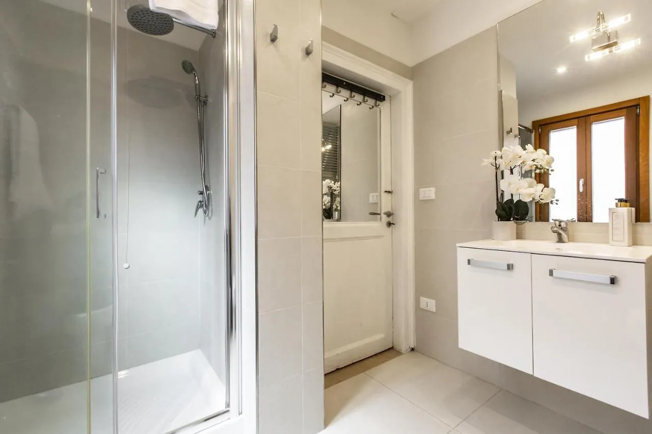 Charming Apartment On The Grand Canal R&R Venedig